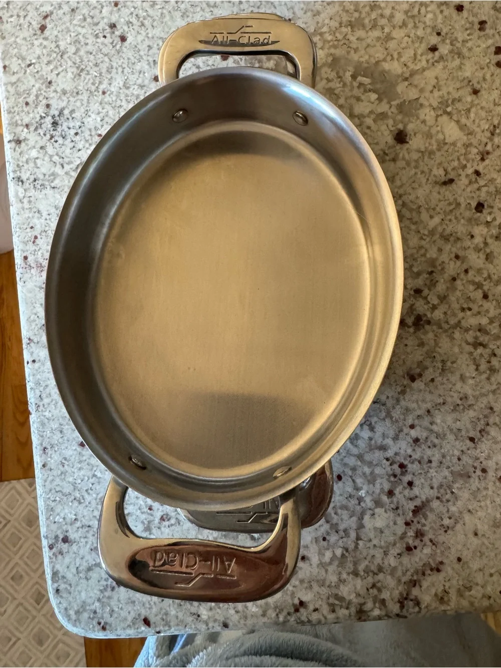 ALL CLAD MINI CASSEROLE PANS OVAL STAINLESS STEEL LIKE NEW CAPACITY IS 16 oz